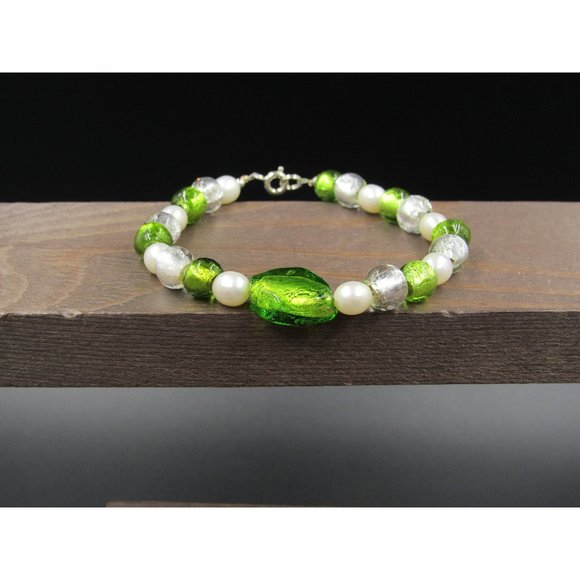 Jewelry - 7" Sterling Silver Green Glass And Genuine Pearls Bracelet Vintage Elegant